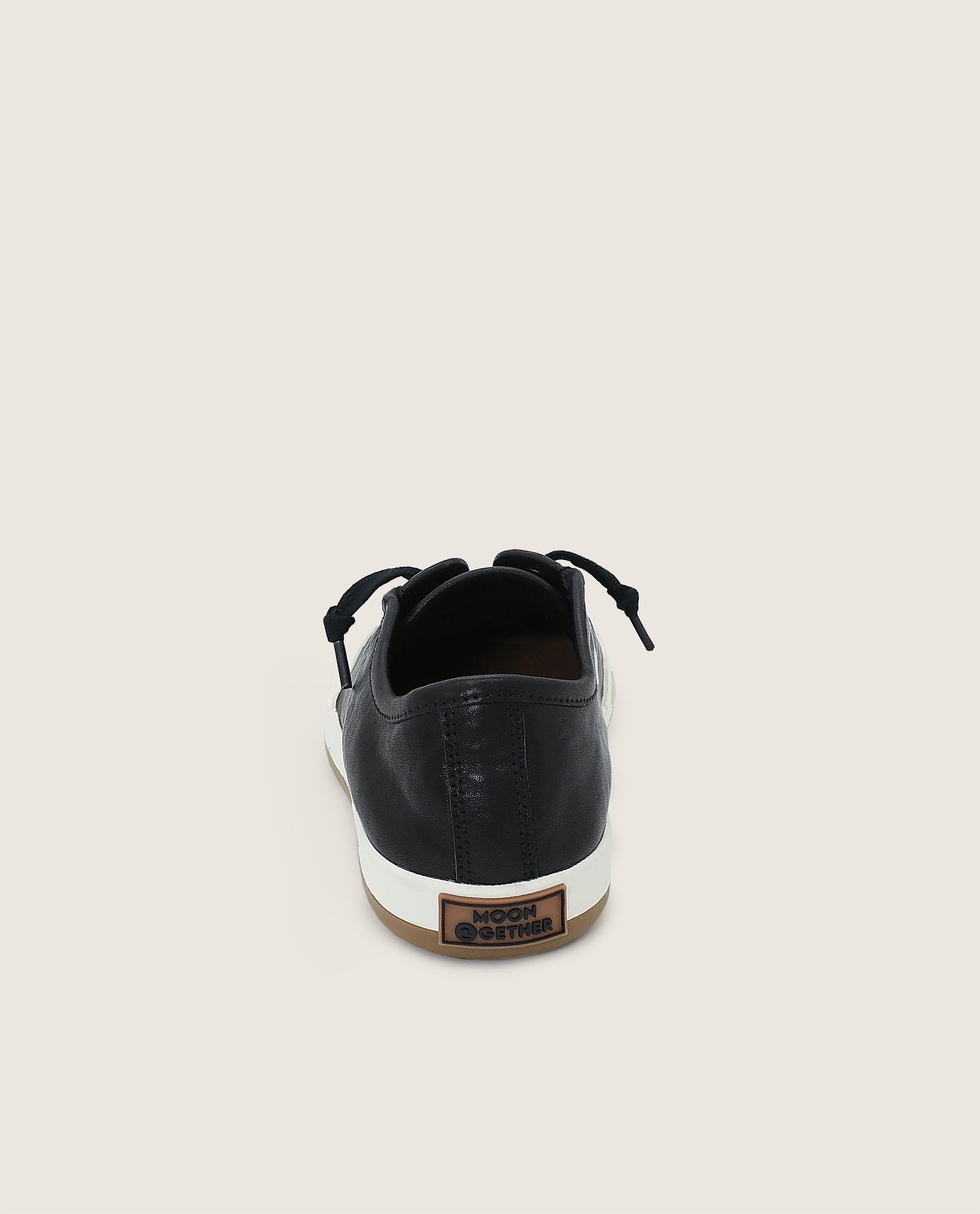 MOONPAWS BLACK